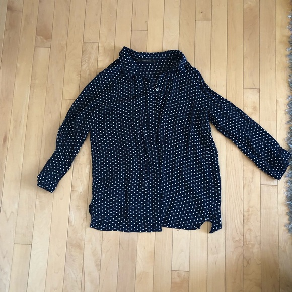 💙⚪️Zara Navy Blue Polka Dot Button Up⚪️💙 - Picture 2 of 2